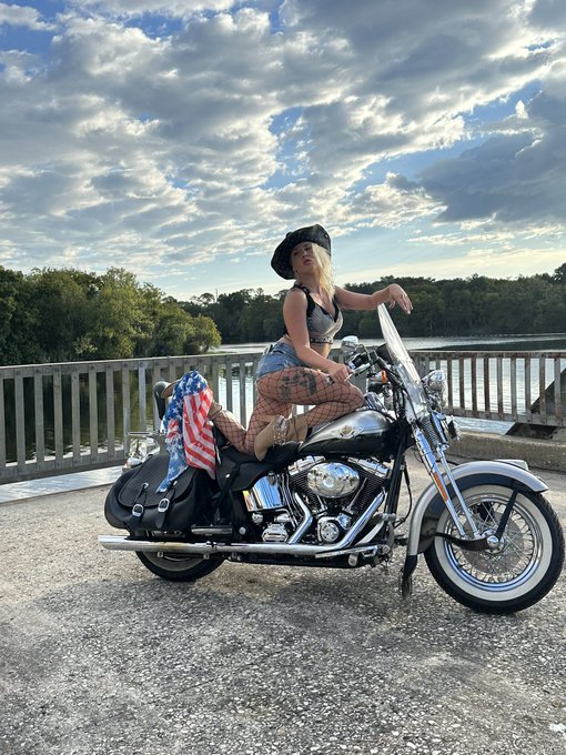 Call me now!!! https://t.co/KRvQZRJhyq you can call me sext me get my personal number and we can chat<a href="/tag/mermaid"class="tags"><span>#mermaid</span></a>