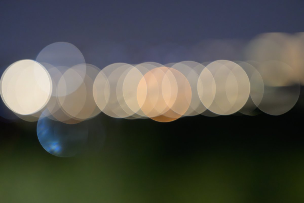 declan_sun's tweet photo. Nikon Nikkor Z 135mm f1.8 S Plena https://t.co/V9NMq8uaBA