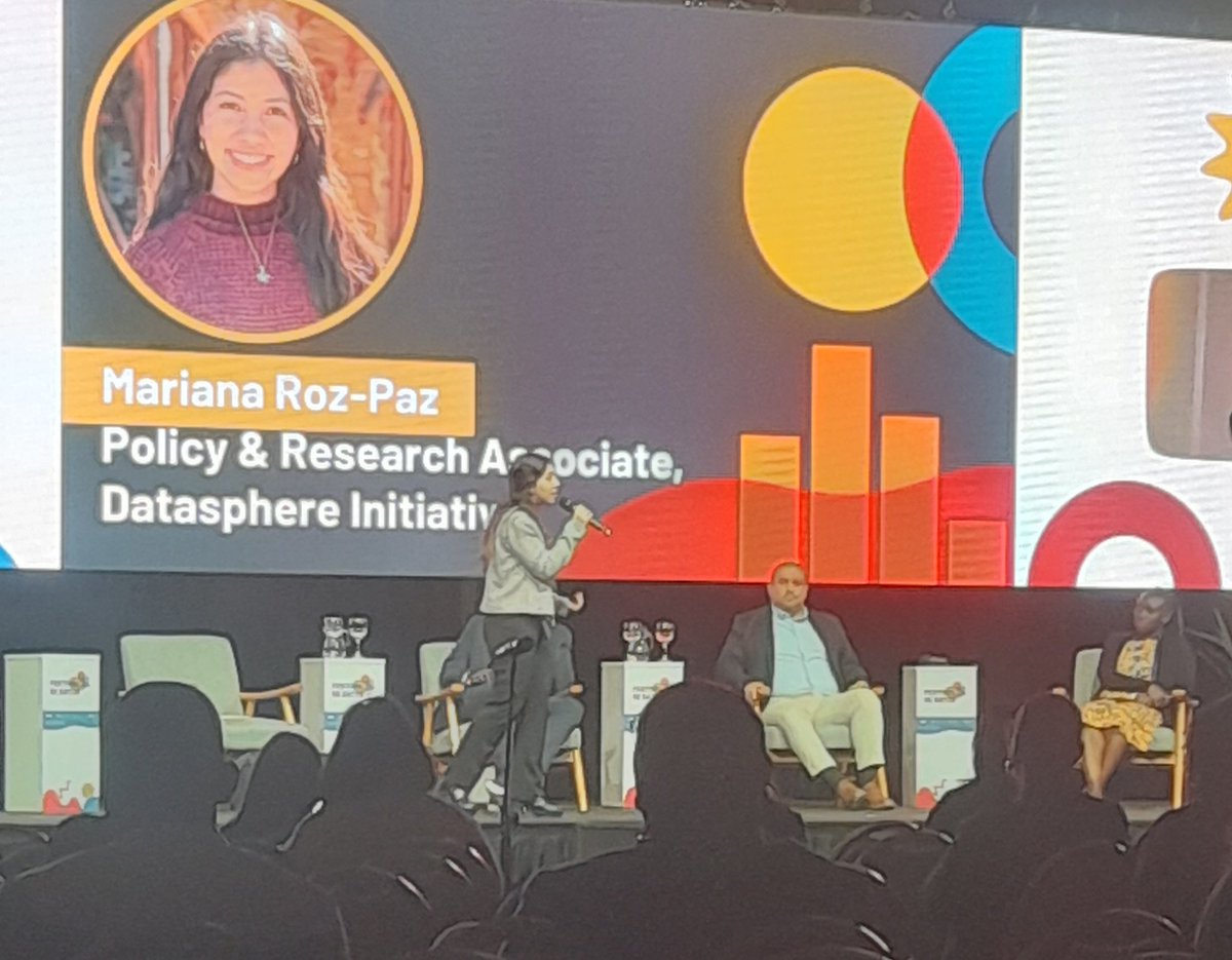Virginia Brussa 💚🧡 (@virbrussa) on Twitter photo <a href="/MarianaRozoP/">Mariana Rozo Paz</a> apuntando sobre la ausencia de lxs jóvenes en la toma de decisiones sobre sus datos. No son sólo usuarixs/consumidores
Se necesitan mayores políticas participativas sobre temas claves : derechos o salud por ejemplo.
#FestivalDeDatos <a href="/MarianaRozoP/">Mariana Rozo Paz</a> apuntando sobre la ausencia de lxs jóvenes en la toma de decisiones sobre sus datos. No son sólo usuarixs/consumidores
Se necesitan mayores políticas participativas sobre temas claves : derechos o salud por ejemplo.
#FestivalDeDatos