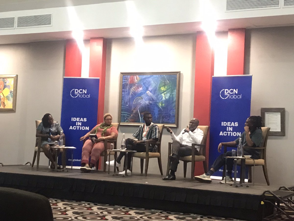 An important conversation on “How tradition and innovation influences African storytelling”. My girl <a href="/AKenyanGirl/">Naomi Mutua 🐾❤️</a> asking all the right questions #DCNAfrica