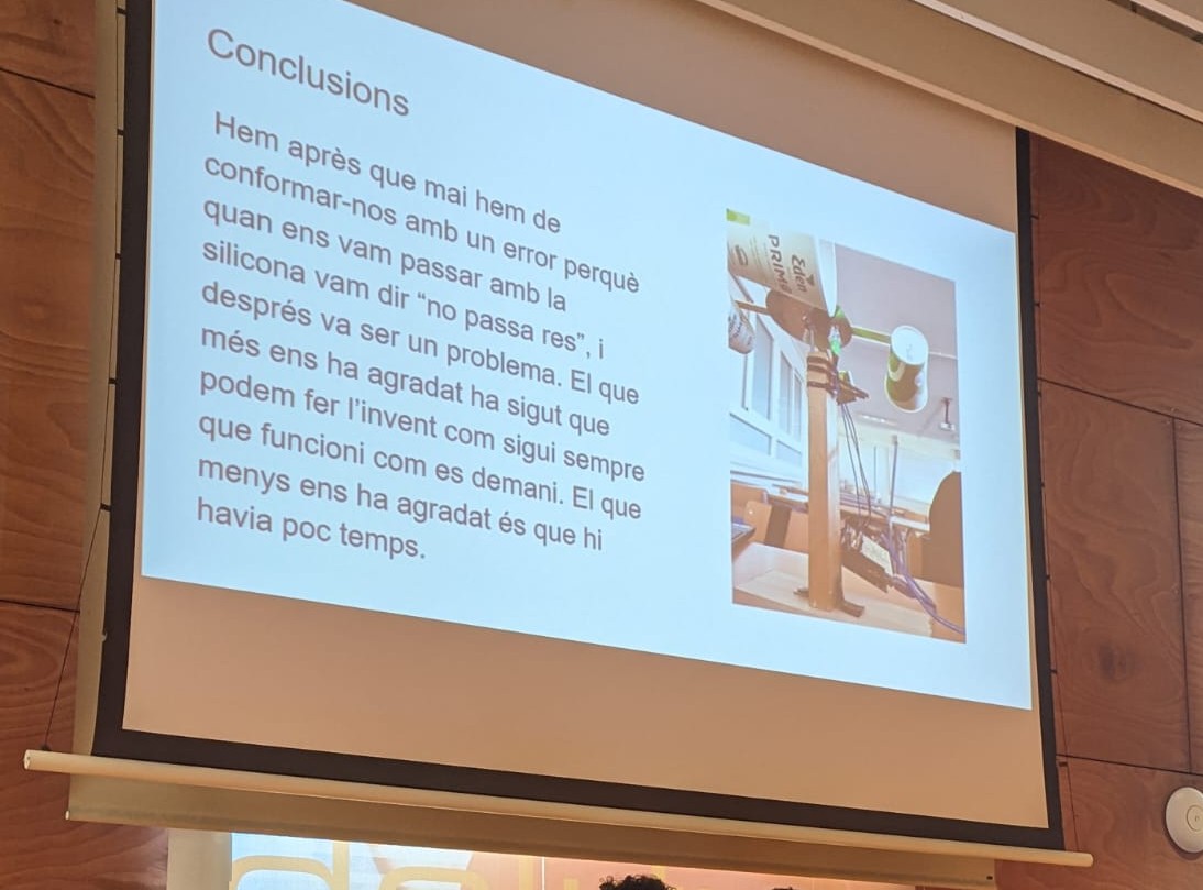eduardcirera's tweet photo. #aprendreimporta oi, @sergidelmoral ?
Com diria la @Liliciencies llagrimeta amb algunes de les conclusions dels #projectesstem de #3ESO presentats avui al @citilab https://t.co/x6lI09Z48s