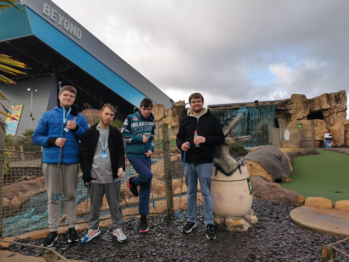 GreenbankColl's tweet photo. A massive thank you🙌 to @timebankinguk ⏰and to @TraffordGolf🏌for organising a day to remember for our Entry 2 learners.
All in all it was a hole in one!💯
#traffordgolfcentre #timebankinguk #greenbankcollege #golf #crazygolf https://t.co/2koAy0gONa