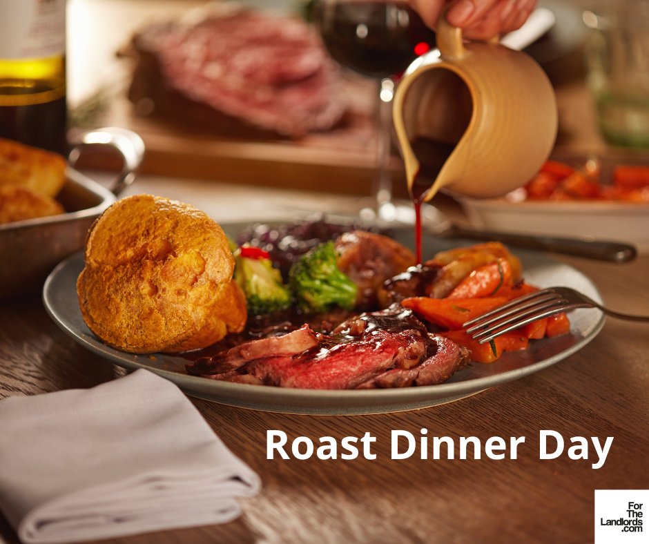 Just looking at it is making us crave one 🤤

How do you like your roast dinner? 🍽️ (drowning it in gravy is a personal fave)

#roastdinnerday #roastdinner #britishclassic #carvery #tasty #mouthwatering #dinner