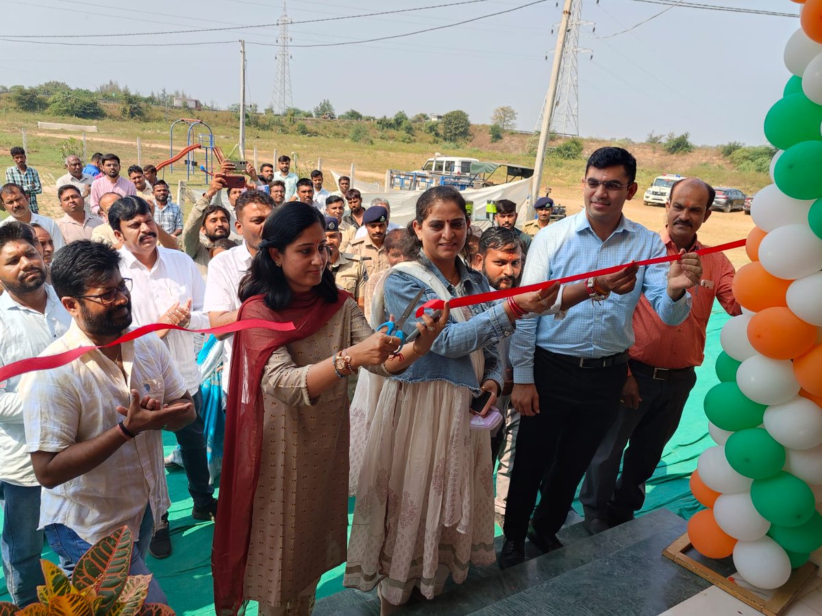 છોટાઉદેપુર જિલ્લામાં મોડાસર જુથ ગ્રામ પંચાયતના ઉદ્ઘાટનનાં પ્રસંગે <a href="/collectorcu/">Collector Chhotaudepur</a> <a href="/DDOCUdepur/">DDO Chhotaudepur</a> તથા બોડેલી તાલુકા પંચાયત પ્રમુખશ્રી ,જિલ્લા પંચાયત સદસ્યશ્રી ની ઉપસ્થિતિમાં કરવામાં આવ્યું <a href="/CMOGuj/">CMO Gujarat</a> <a href="/minprdd/">Panchayat and Rural Development Department, MP</a> <a href="/PMOIndia/">PMO India</a>