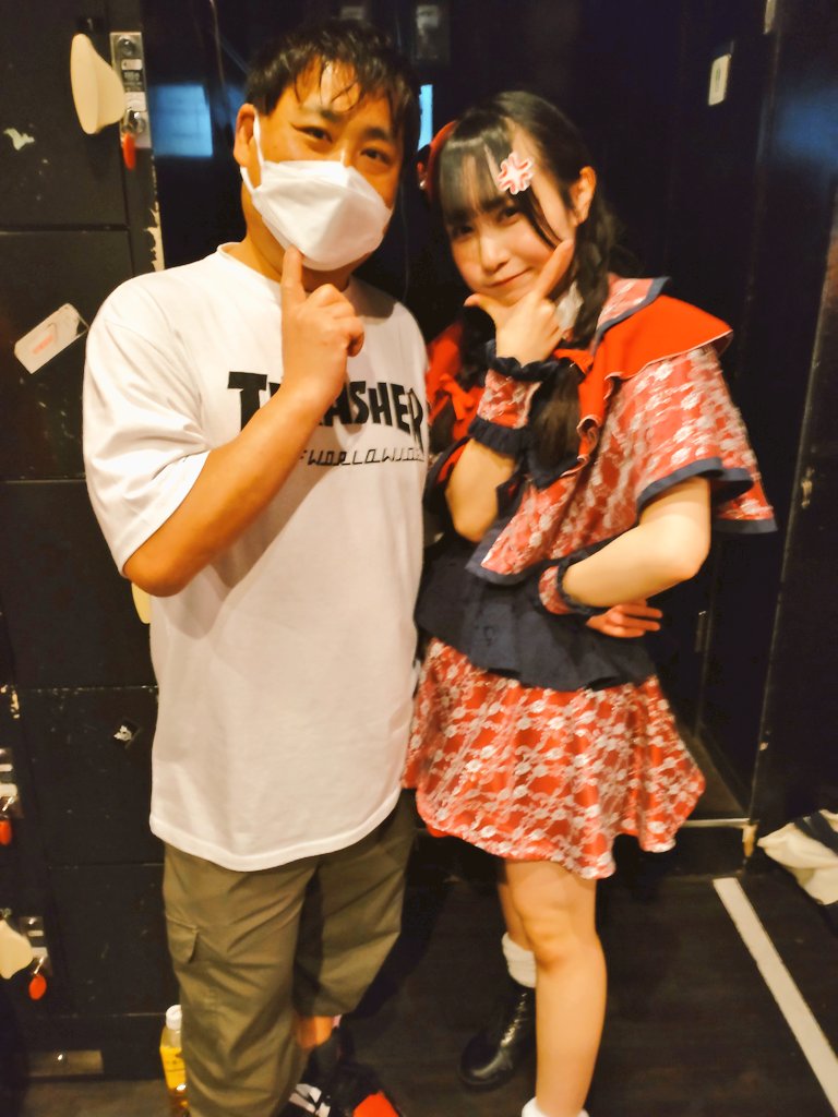 tomo08120042's tweet image. 2023/11/8(水) 
KAKEHASHI
📍渋谷Milkyway
#Poppins #根岸かのん

まだ3回しか会ってないに俺の話を号泣しながら聞いてくれて慕ってくれる。20回以上会っても名前さえ呼んでくれないアイドルもいるっていうのにww
根岸ちゃん愛してるぜw娘としてw
楽しいライブありがとね！