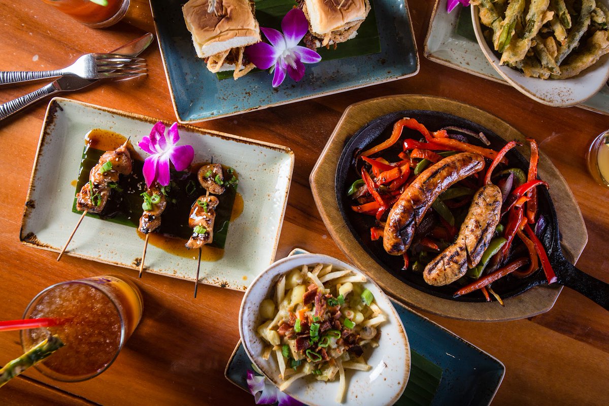 BillysNewport's tweet photo. The happiest hour is here! 🌞 Say aloha to a selection of favorite pupus and $9 cocktails.

Join us every day for Happy Hour from 3-6 p.m.🍹🍸 https://t.co/6BPhprsiju