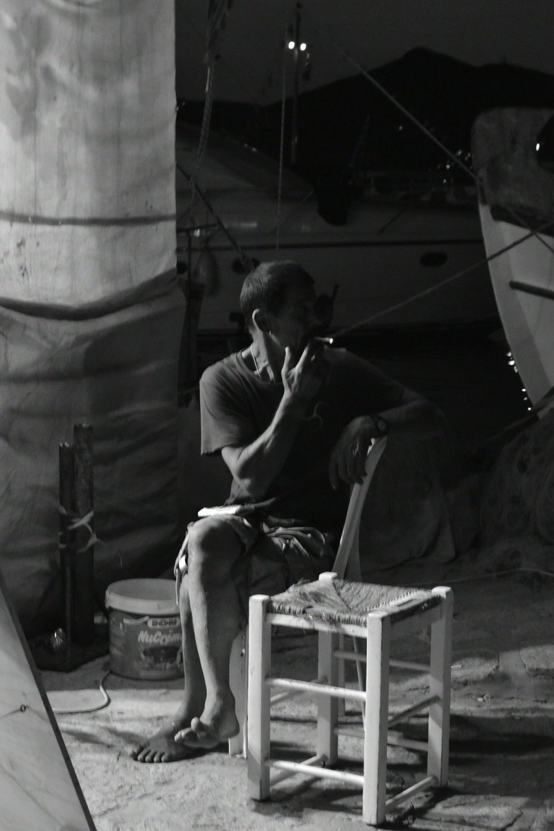 kentdms_'s tweet photo. A man and his cigarette.

One of my snaps on Paros, Greece.
#photography #streetphotography #blackandwhitephotography #paros #island #greece #street https://t.co/lDhFEbWtbr