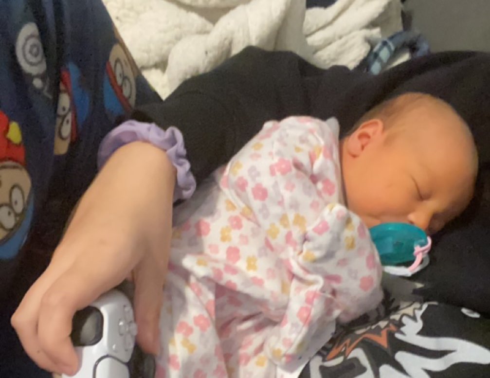 6thangelics's tweet photo. https://t.co/vMoCHiTNJM⠀another day another shleepy terra tweet.  🤞 https://t.co/SYYkAYnuHa