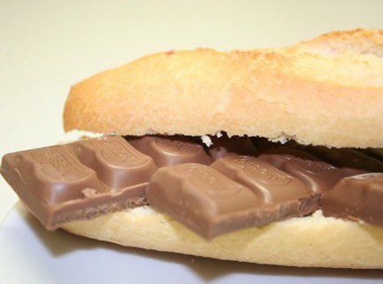 MultiversoTM's tweet photo. ¿Cuál fue la merienda de tu infancia? https://t.co/jvgGHo02o3