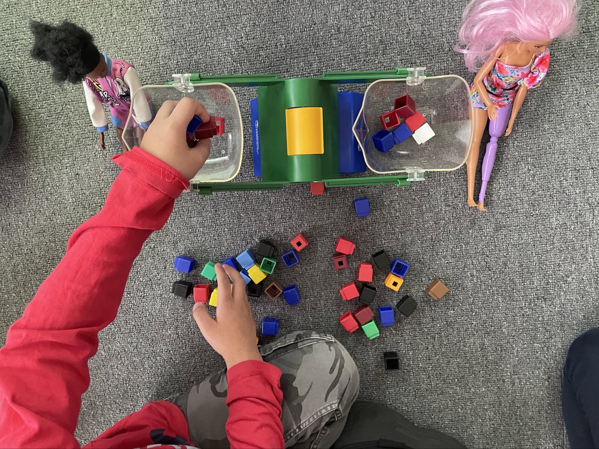msbenoitsclass's tweet photo. Come on barbie, let’s go party! The barbies are having a party! Can you give them each an EQUAL amount of presents? Check to make sure they are equal with the balance scale! #playfulmath #playbasedlearning #msbenoitsclass https://t.co/8xsDoVMv25