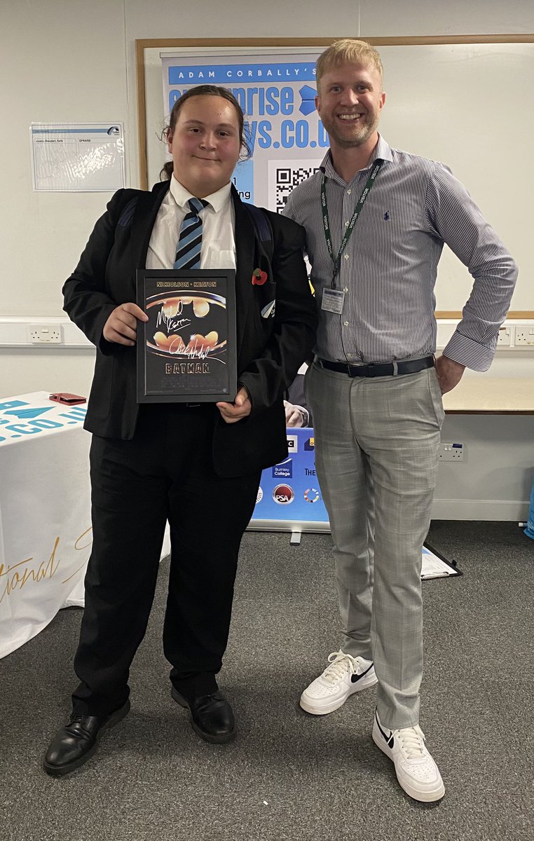 CroftonAcademy's tweet image. Well done to the yr 8 students who took part in the @UniOfHull Sparks Enterprise Day with @TheAdamCorbally. A fab day where everyone had the opportunity to develop their own business idea, work as a team and present their ideas to the judges tables. Very proud of all involved.
