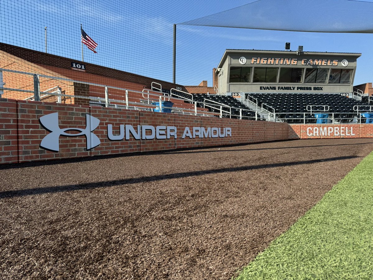 NettingPros's tweet image. Brick Wall?? Think again, try #NettingPros #wallpadding that looks like real brick! Add graphic logos too! #baseball #softball #football #padding