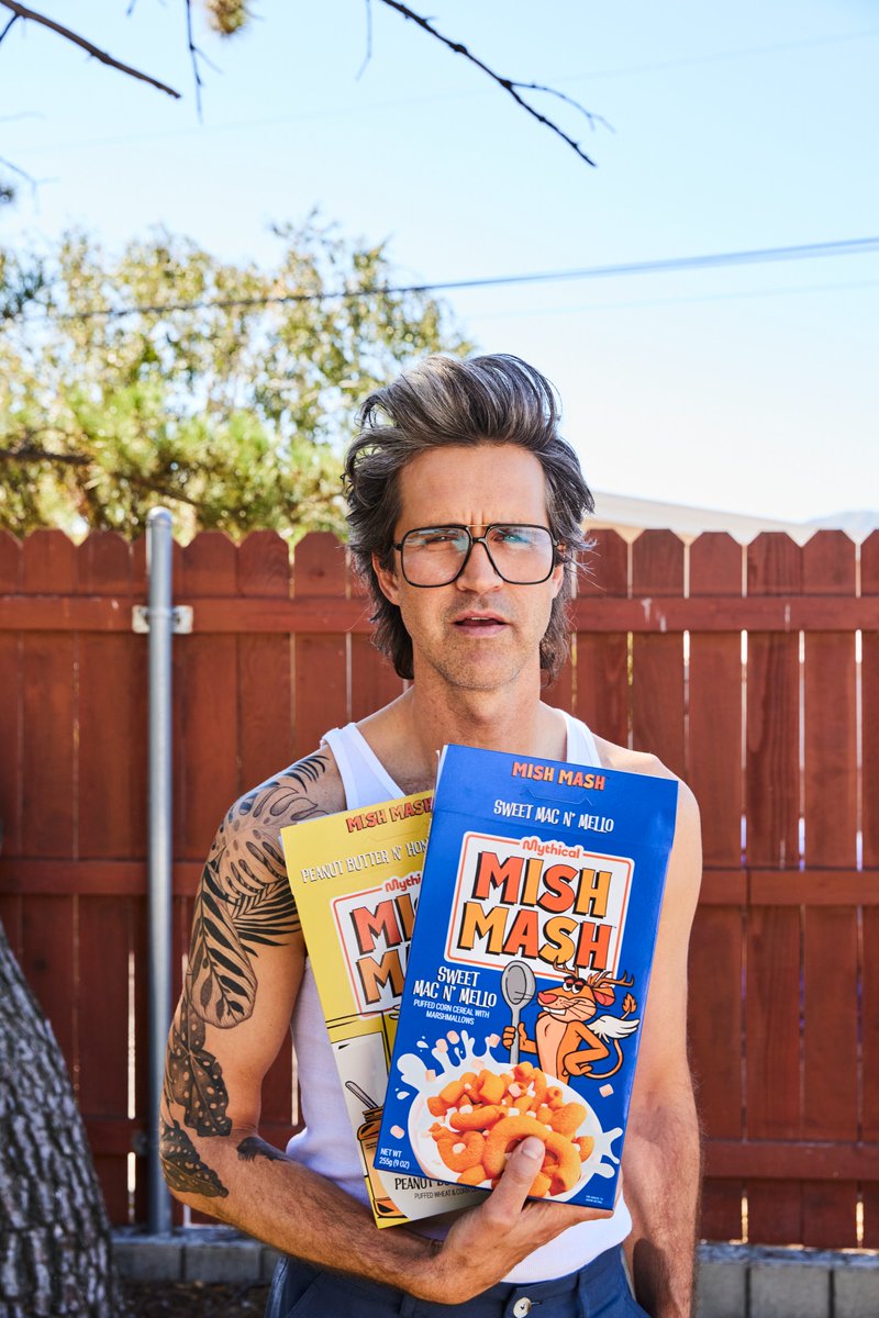 Mythical's tweet photo. The cereal brought to you by the "beautiful butch lesbian/twink from GMM". @EatMishMash https://t.co/r9BrHR7rSi