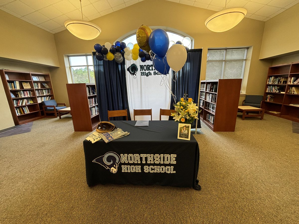 Today I’m at Northside High School for <a href="/SarahLee2706/">Sarah Lee</a>’s signing day to Mississippi College!!!

Congratulations Sarah and all the other athletes signing their NLI’s today!

<a href="/rams_hs/">Northside High School</a>