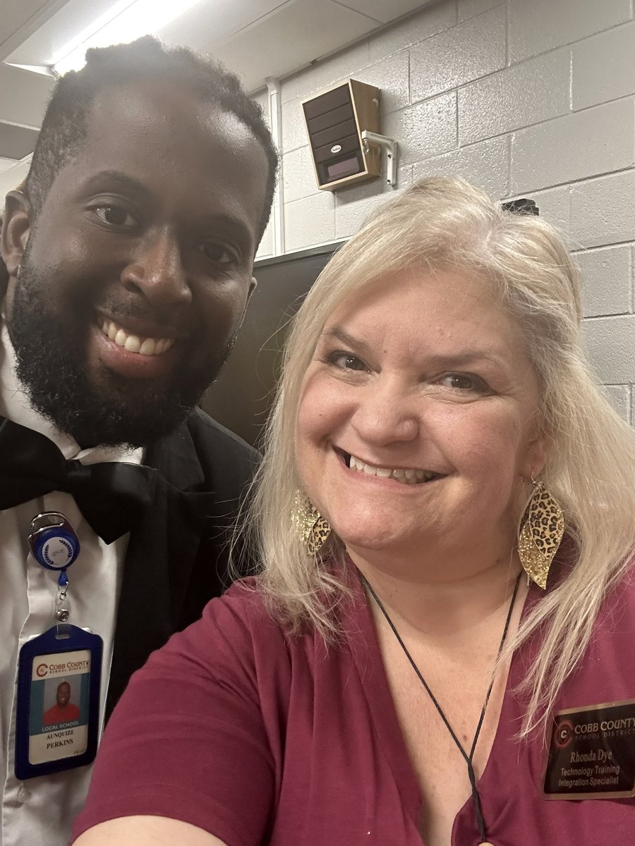 Rhonda Dye (@redye2013) on Twitter photo I love running into old friends! It was great seeing <a href="/mrperk101/">Aunquize Perkins</a> <a href="/PowderSpringsES/">Powder Springs ES</a> #cobbintech I love running into old friends! It was great seeing <a href="/mrperk101/">Aunquize Perkins</a> <a href="/PowderSpringsES/">Powder Springs ES</a> #cobbintech