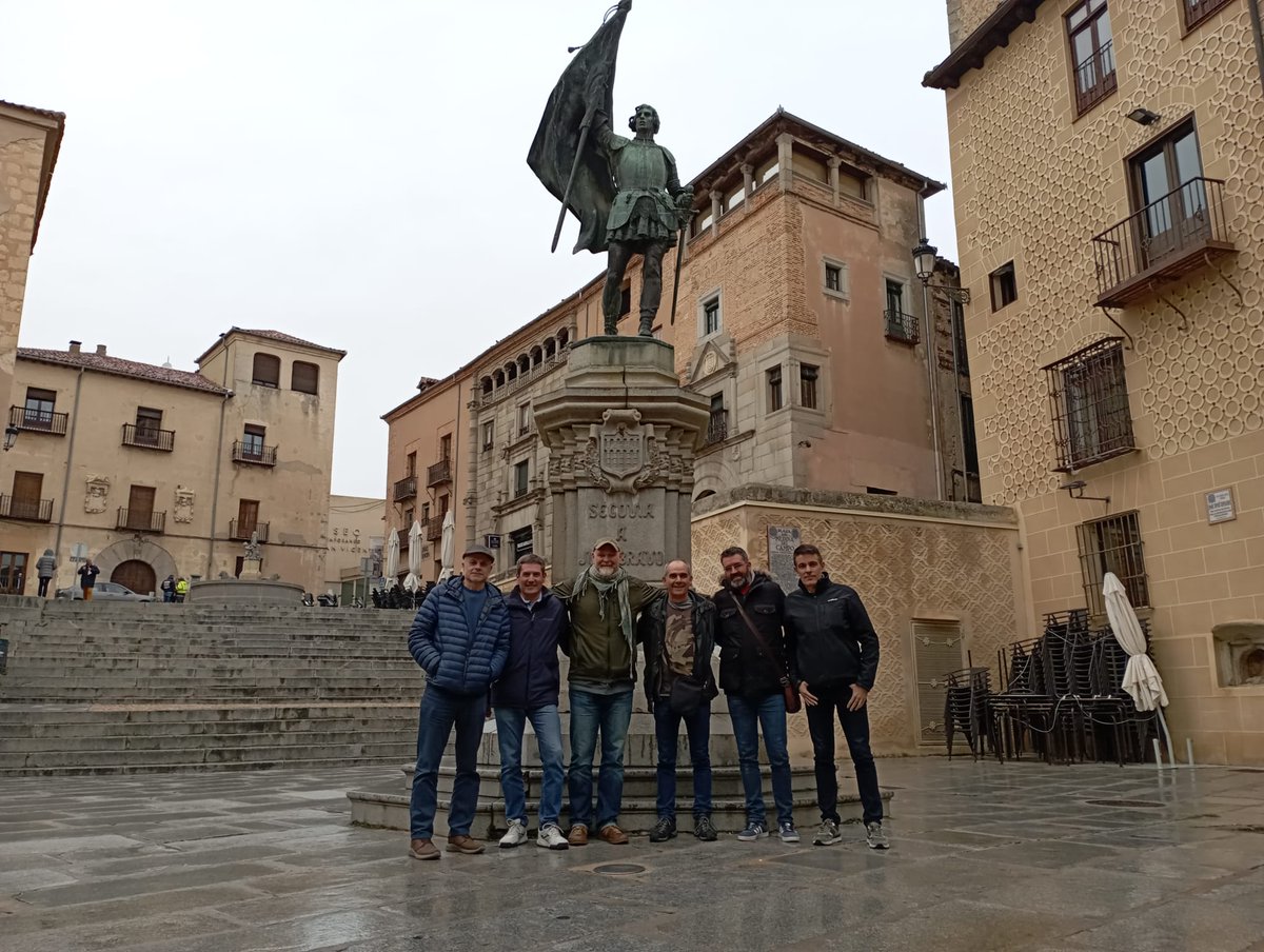 Reencuentro en #Segovia 
amigos y #AAFF
#CastillayLeón
#CastillaLaMancha
#Madrid
Grandes personas y mejores profesionales.

Valorando soluciones de presente y futuro profesional 
#PoliciaMedioambiental
#JubilacionAnticipada