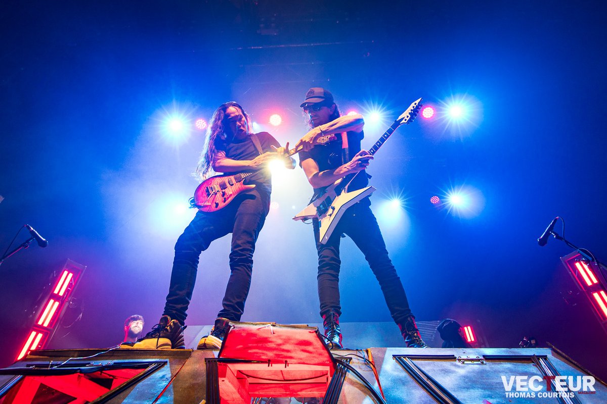 metalhoratio's tweet photo. Step into the mythical world of @DragonForce at MTelus! 📸 My photos showcase the incredible energy and fiery performances of this metal giant. Don't miss these unforgettable moments! 🐉🎸 #Dragonforce #MTelus #MetalMusic #ConcertPhotography #EpicMoments https://t.co/I7YXRh5Dw4