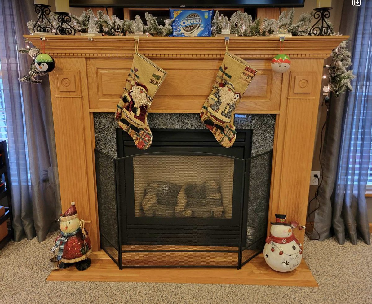 Slightly_Awful's tweet photo. #HolidayOREOAllowance #OREOSweepstakes https://t.co/lyHzdKEVYH