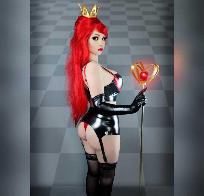 Always the queen's way 👸  Latex queen of hearts set by Catalyst Latex 🥰 https://t.co/YBt8lLDxuY<a href="/tag/pvc"class="tags"><span>#pvc</span></a>