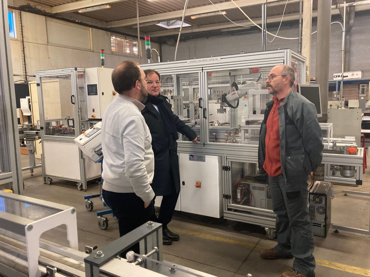 Mr Decagny vice-président de la Région #HDF, a visité l'AFPI CFAI de Dunkerque. Notre directeur de l'#alternance a présenté nos installations &amp; notre team. Le CFAI remercie la Région <a href="/hautsdefrance/">Région Hauts-de-France</a> pour son soutien, améliorant ainsi les conditions d'apprentissage de nos apprentis