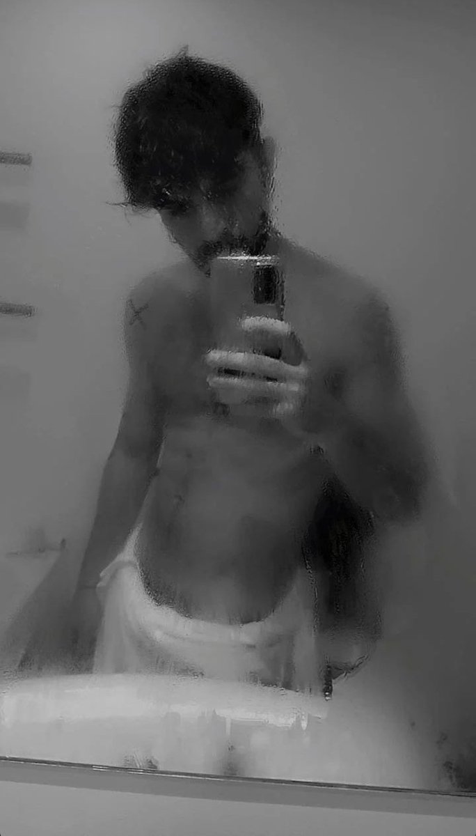 daddo87's tweet photo. 🛀 https://t.co/kuSnWUPU2x