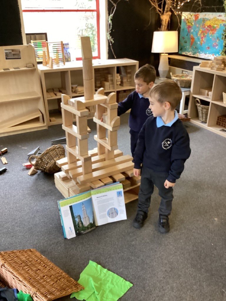 sbps_ducklings's tweet photo. Block play: 

Maths thinking ✔️ 
Physical development ✔️ 
Collaboration ✔️ 
Expressive language ✔️ 
Critical thinking ✔️ 
Problem solving ✔️ 
Sharing experiences ✔️ 
Creativity and imagination ✔️ 
Self esteem ✔️

#sbpsEYFS https://t.co/fv7JmFP7ia