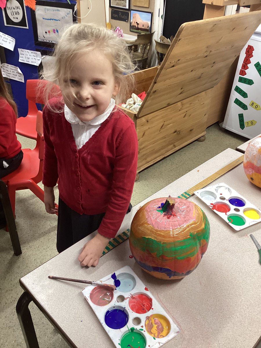 MonkFrystonSch's tweet image. Team Reception have been inspired by the book Pumpkin Soup thanks to #drawingclub this week! @GregBottrill