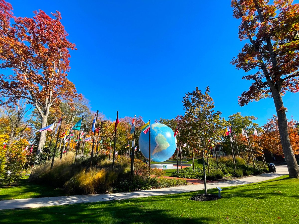 Today, on November 8, we celebrate #NationalFirstGenDay. At Babson, 21% of the members of our Class of 2027 are first-generation students, and our student-led Semillas Society has advanced community for first-gen students on campus through programming, events, and so much more.