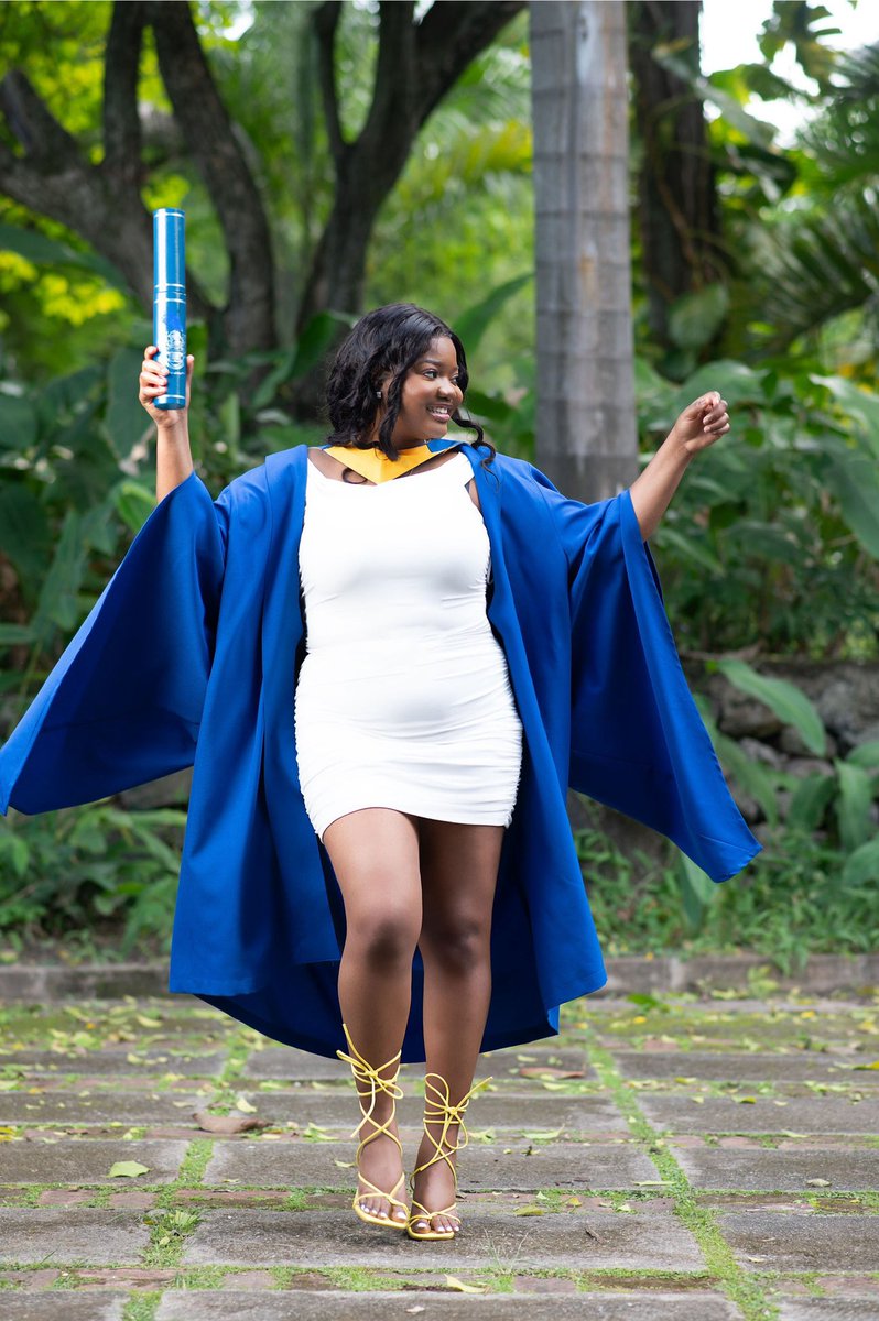 iamkayla1876's tweet photo. Stepping into the world with my hands full of achievement and a heart full of gratitudeโจ๐
Cheers to a new chapter of life ๐ฅ
#utechgraduate #classof2023 https://t.co/sWvr1zXold