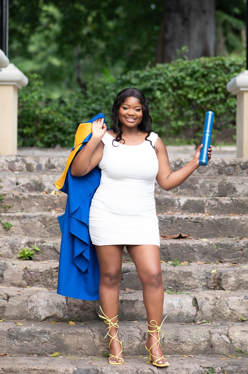 iamkayla1876's tweet photo. Stepping into the world with my hands full of achievement and a heart full of gratitudeโจ๐
Cheers to a new chapter of life ๐ฅ
#utechgraduate #classof2023 https://t.co/sWvr1zXold