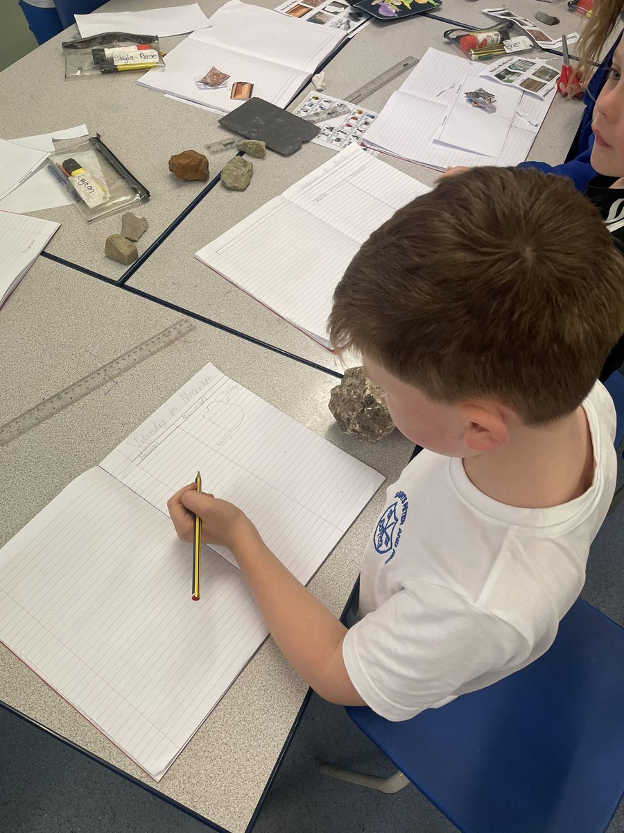 PlessingtonSSPP's tweet photo. In class Plessington today, we became geologist and explored rocks which we were able to make our own observations and draw conclusions from various rock samples. We made scientific drawings and observations of different types of rocks! 🪨 @ssppcps #primaryscience https://t.co/guJrujEOXC