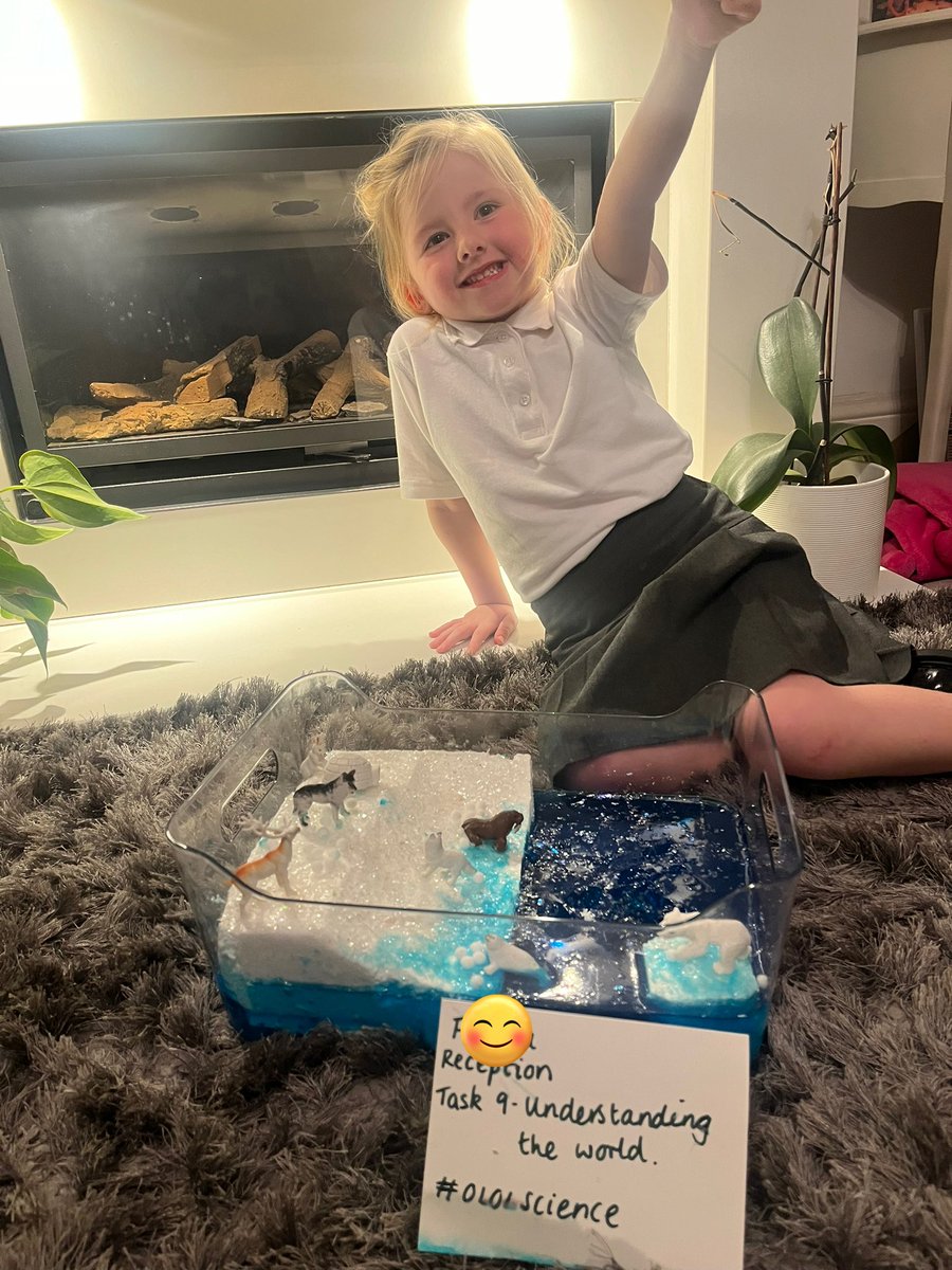 parentOLOL2023's tweet image. F from R has completed her Arctic habitat for #Task9 of the #OLOLHomeworkChallenges 
She really enjoyed learning about the different animals in this climate and obviously getting messy with jelly! @ourladyoflourd1