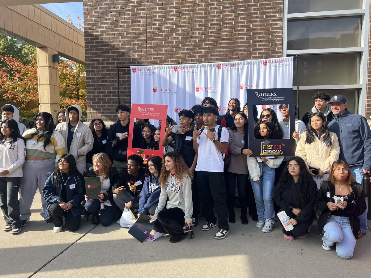 JackashaWiley's tweet image. Celebrating National First Generation College Celebration Day with @ru_ububms @sssrutgers @runbmcnair #celebratefirstgen #firstgenproud #trioworks