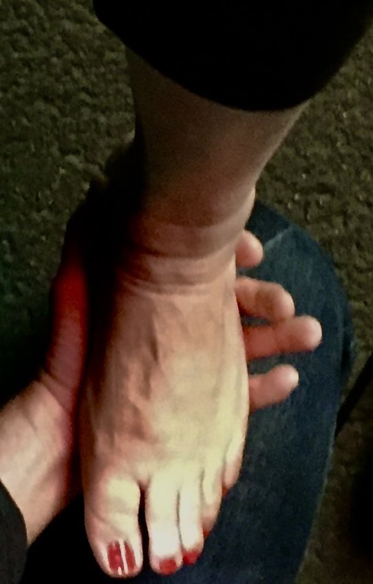 Do you want to be My #foot #slave?

#FemaleSupremacy #feet #Gynarchy #foot #worship #toes