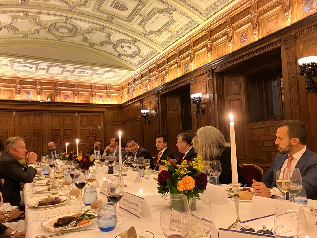 GlobalAmericans's tweet photo. Global Americans was honored to host President-Elect
@DanielNoboaOk and his delegation for a working dinner to discuss his vision for Ecuador and our research on opportunities to deepen U.S.-Ecuador relations. Learn more about our work on Ecuador: https://t.co/86PNcbwhze https://t.co/bHFtzhrvN6