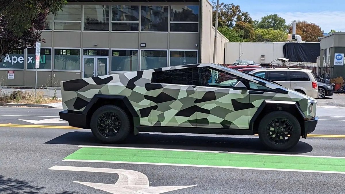 electric_is_key's tweet photo. Tesla announced on the 30th of November it will have a Cyber Truck Event! Are you ready for the next generation of vehicles? We will keep you posted with all the new features and details when more is released. #Tesla #EV #FSD #Cybertruck #mattblack #camo #TSLA #USA #elon_musk https://t.co/sowmA7Vn3C