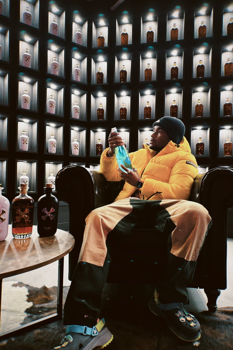 <a href="/OfficialBelaire/">Luc Belaire</a> ♥️