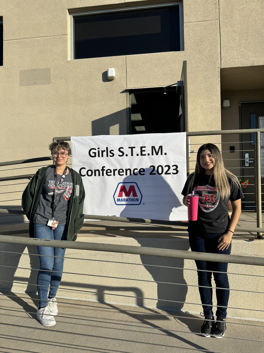 Exciting day @MarathonPetroCo El Paso STEM Conference! ⛽️🚀👩‍🔬 So inspired to see these young women embracing science and technology. The future is bright! 💡👭 #STEMGirls #MarathonSTEMConference @RCadena2001LTD @hmartinez5yisd @YsletaISDCTE