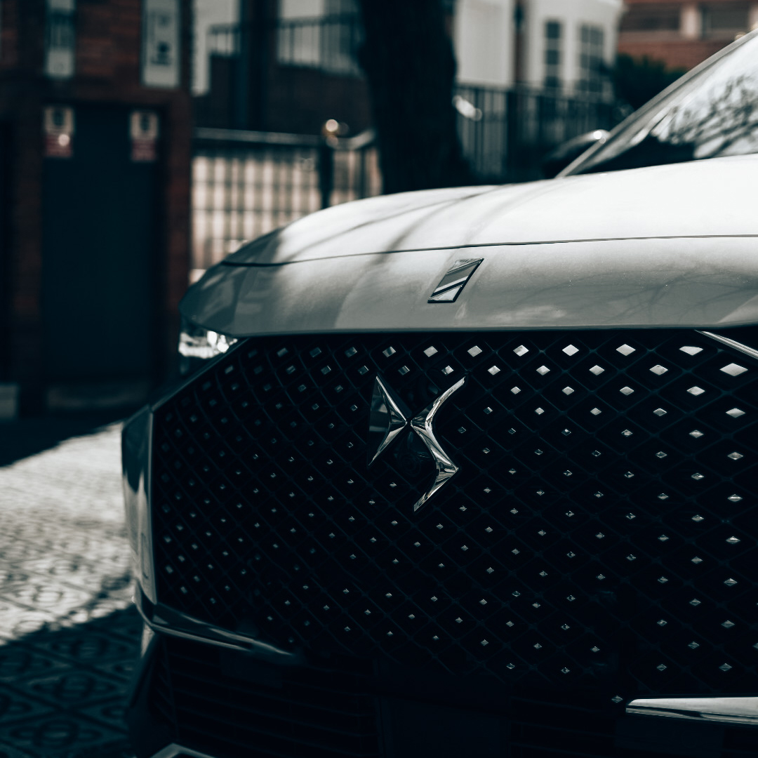 DSAlcala's tweet photo. El savoir faire está en cada detalle del DS 7, cada elemento está pensado para que disfrutes en cada kilómetro del arte de viajar, sin preocuparte por nada más que vivir el momento.​
​
#DSAutomobiles #SavoirFaire #DS7 https://t.co/TrnLR0jWjm