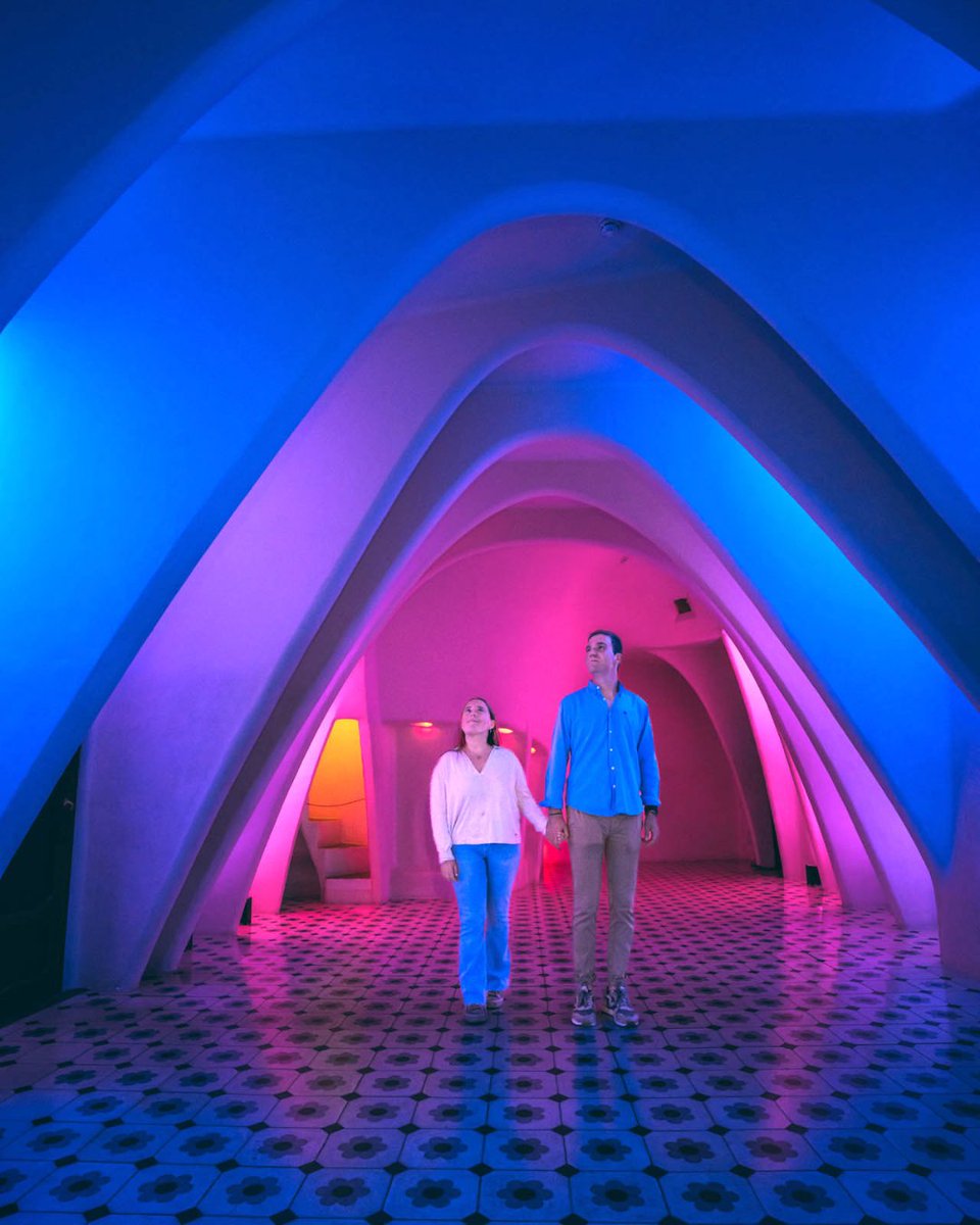 CasaBatlloGaudi's tweet image. Discover hte Magic of Casa Batlló at night and feel the emotion in every corner of the house💫 . Tickets out now!

#casabatllo #awinternight