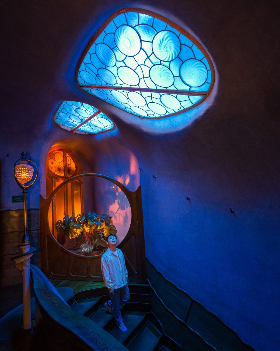 CasaBatlloGaudi's tweet image. Discover hte Magic of Casa Batlló at night and feel the emotion in every corner of the house💫 . Tickets out now!

#casabatllo #awinternight