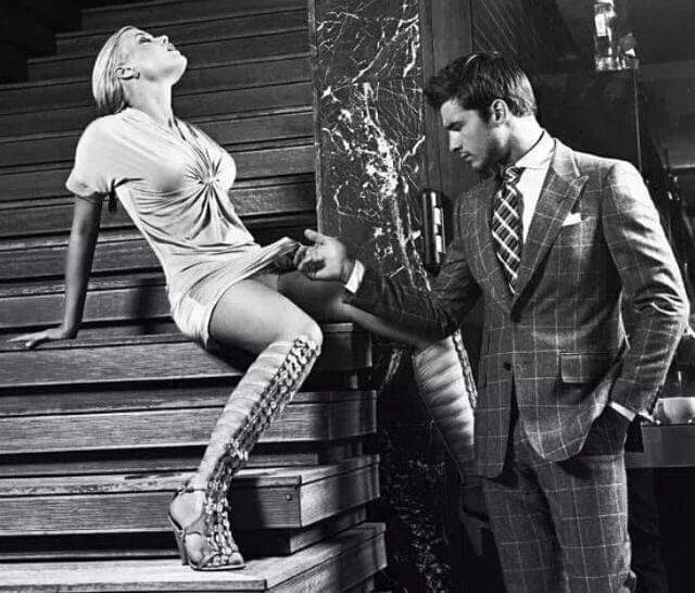 Quiero ser la llave que abra tu imaginación, para disfrutar de tus más profundos deseos.

#UnaPlumaYUnDesvelo
#EroticoAquelarre
#LetrasConDeseos