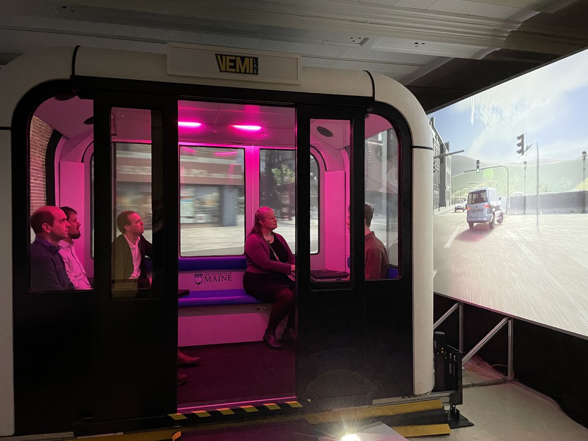 TIDCatUMaine's tweet photo. We were fortunate to host both @NASEMTRB and @MaineDOT1 here at @UMaine, checking out the cutting-edge research going on at the @VEMI_Lab and @UMComposites!

#tidc #umaine #trb #mainedot #transportation #infrastructure #durability #research https://t.co/twpRaHAGDK