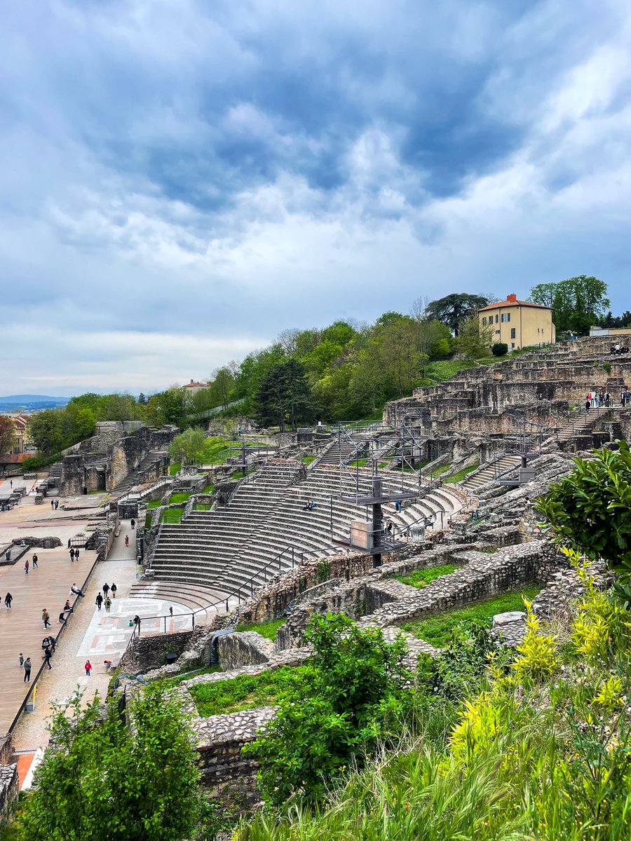 The Ancient Roman theatre in #lyon #france 

#francia #lione #theatre #teatro #roman #romanempire #imperoromano #anticaroma #unesco #rhone #rodano #rome #history #storia #histoire  #building #architecture #architettura #cityphotography #cityscape #amphitheater #anfiteatro