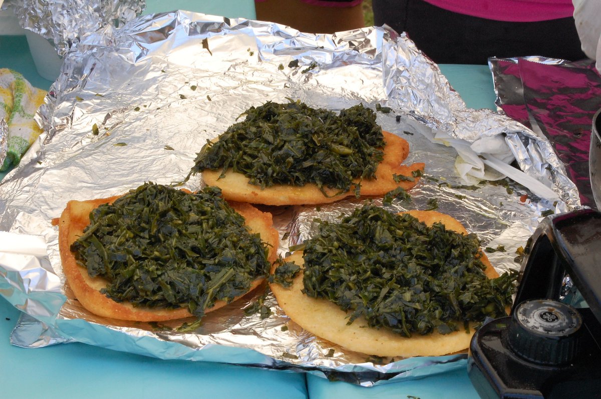 10 years ago we aired the first-ever episode of #Gravy, a different kind of Thanksgiving story—because Thanksgiving is complicated, especially for some Native Americans. Hear “Adaptation, Survival, Gratitude: A Lumbee Thanksgiving Story,” by <a href="/tinaantolini/">Tina Antolini</a>.
southernfoodways.org/gravy/lumbeeth…