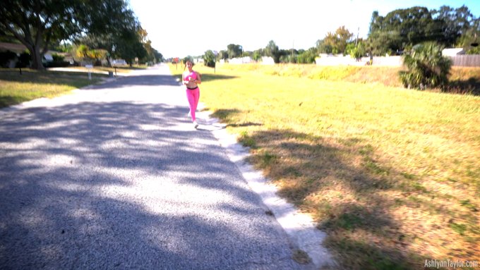 I filmed a brand NEW #FootJob yesterday! Pop over to my fan sites for early access to this fresh release<a href="/tag/footjob"class="tags">#FootJob</a>