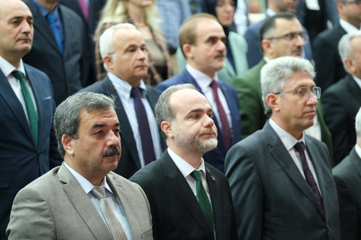 DrHasanUslu's tweet image. Üniversitemizin de üyesi olduğu #AnadoluÜniversitelerBirliği tarafından Tokat Gaziosmanpaşa Üniversitesi ev sahipliğinde düzenlenen II. AR-GE Proje Pazarı ve Üniversite Tanıtım Günleri programının Açılış Töreni&apos;ne katıldık. 
#AÜB üyesi paydaşlarımıza hayırlı olmasını dilerim.🤝