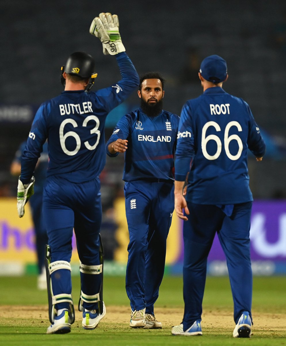 Rashid goes through the gate 😮 That's a beauty of a ball, dismissing Aryan Dutt with the googly! 🇳🇱 1️⃣7️⃣4️⃣-9️⃣ #EnglandCricket | #CWC23