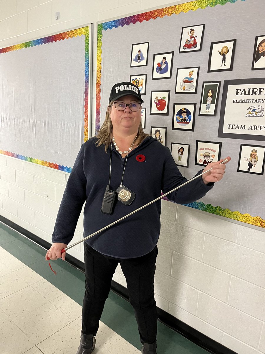 Here is officer PP Duncan - Punctuation Police! ⁦<a href="/FESFalcons_LDSB/">Fairfield Elementary</a>⁩ ⁦<a href="/LimestoneDSB/">Limestone District School Board</a>⁩