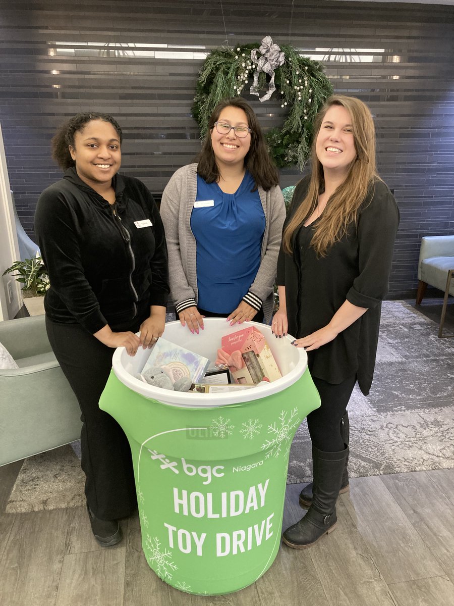 We're excited to launch our 2023 Holiday Toy Drive!
Drop by any BGC Niagara location, or one of several community locations to make a donation of a toy or gift for a child or youth in our community.

For wish lists and drop off locations, visit: bgcn.ca/event/holiday-…